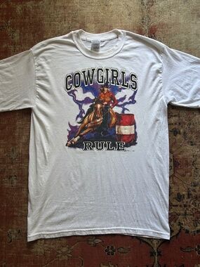 Vintage Y2K "Cowgirls Rule" Graphic Tee Size L